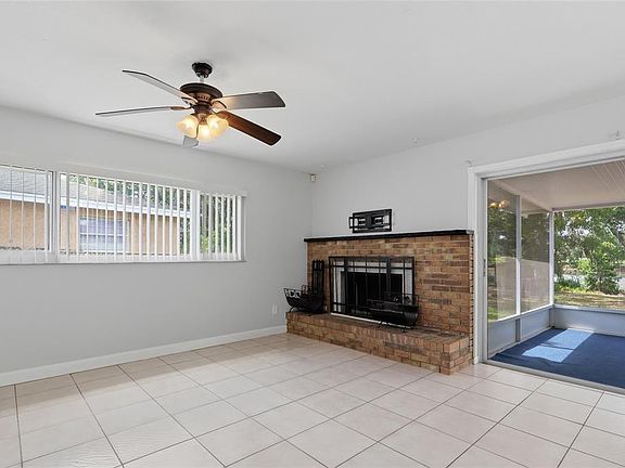 3rd image of 1114 Estatewood Dr