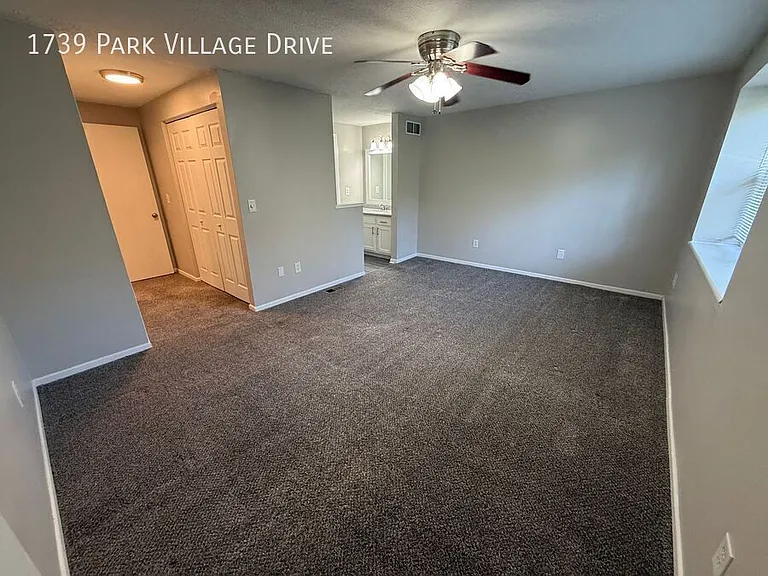 1739 Park Village Dr — Photo 24