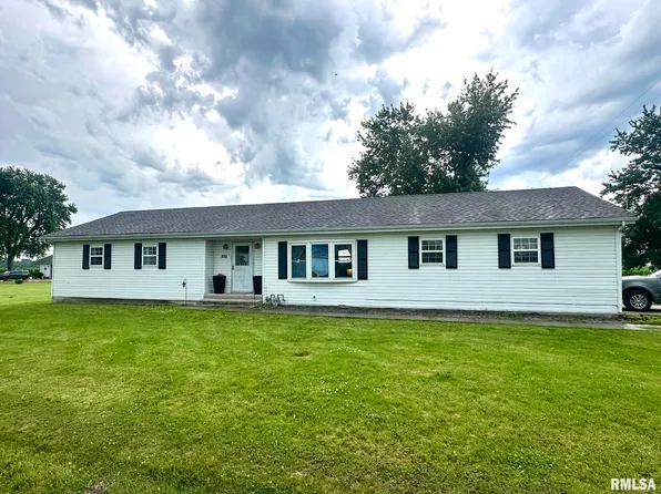 100 E Hughes, Murrayville, IL 62668