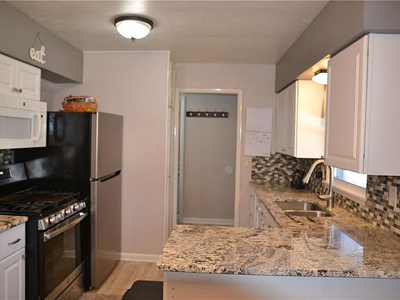 4th image of 5902 Doxmere Dr
