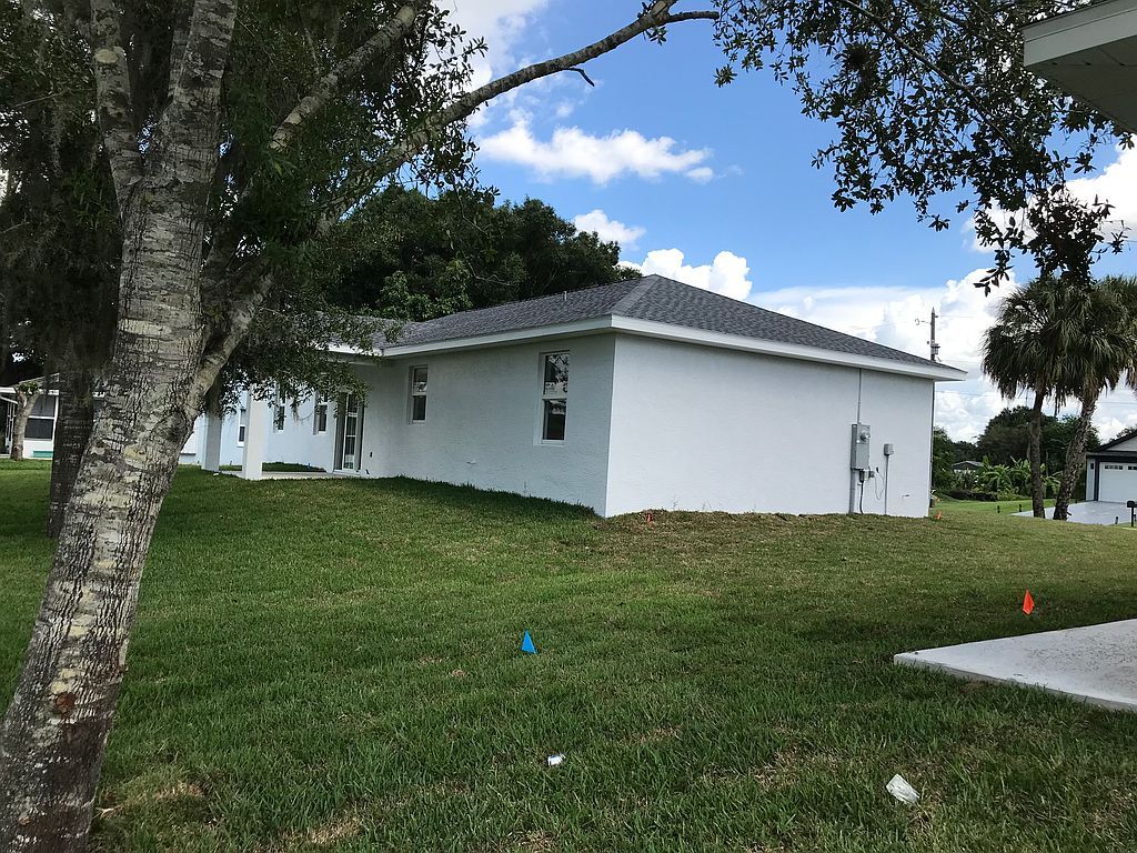 121 Daisy Ln - Property Image