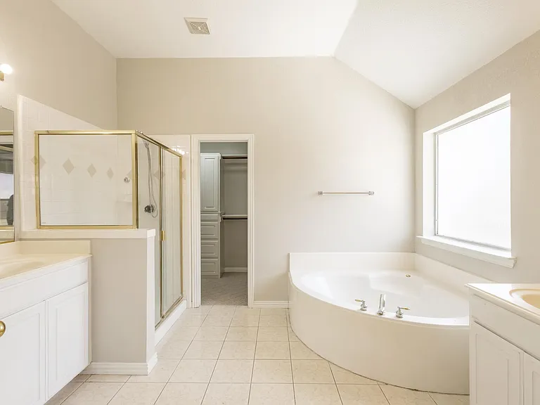 8317 Salado Springs Dr — Photo 13