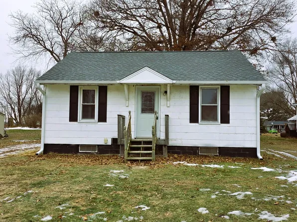 204 S Washington St, Tampico, IL 61283