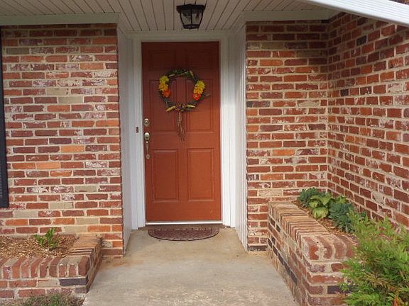 2nd image of 340 Greencrest Dr