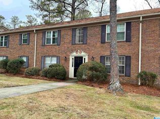 2209 Montreat Cir APT B, Vestavia Hills, AL 35216