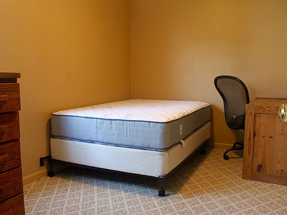 5th image of 1434 Bradley Dr