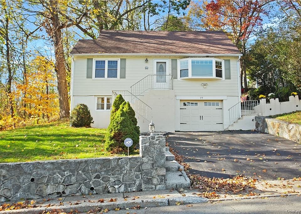 1st image of 77 Narragansett Ave