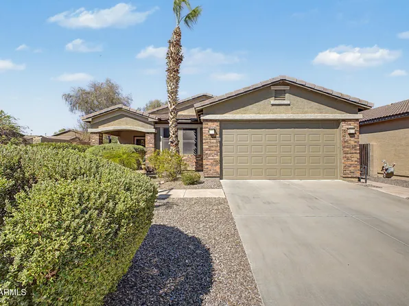 934 E Saddleback Place, San Tan Valley, AZ 85143