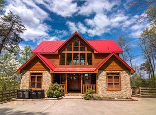 1805 Rhododendron Ln, Sevierville, TN 37876
