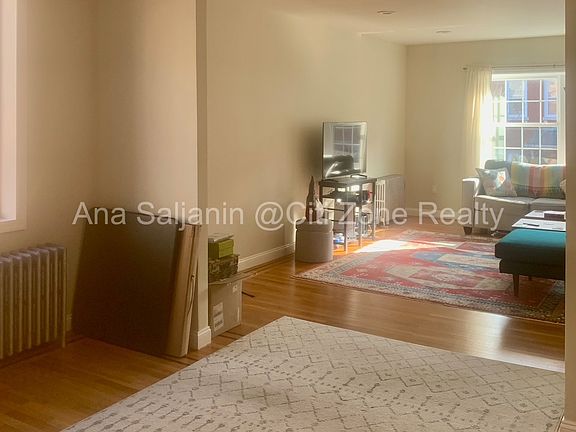 2nd image of 2554 41st St #2