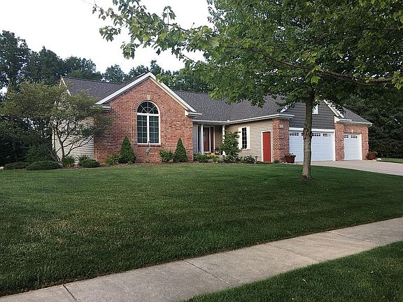 2nd image of 39 Rockview Dr NE