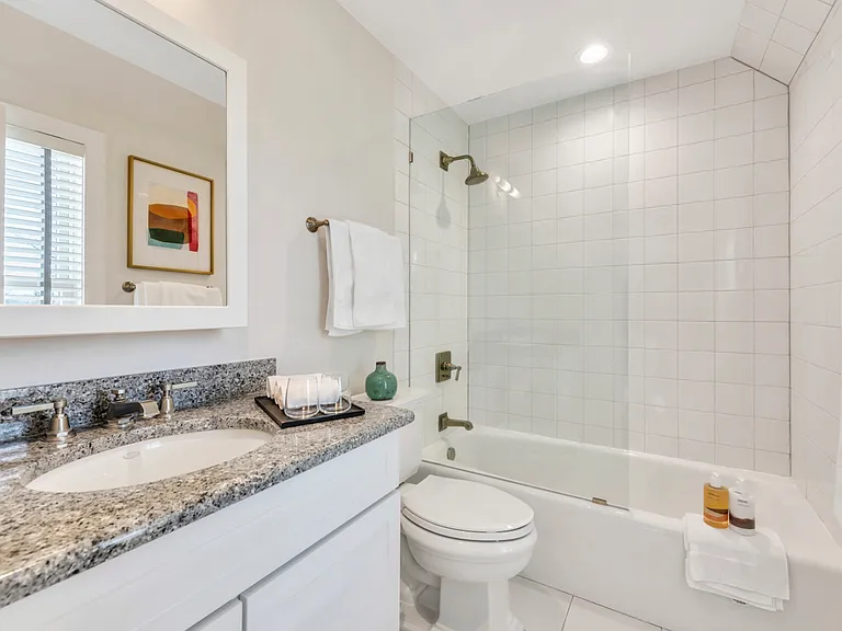 35 Floyd St — Photo 31