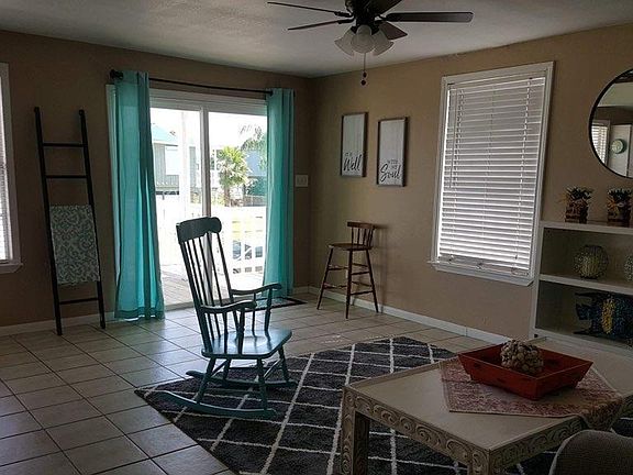 3rd image of 4026 Panola Dr