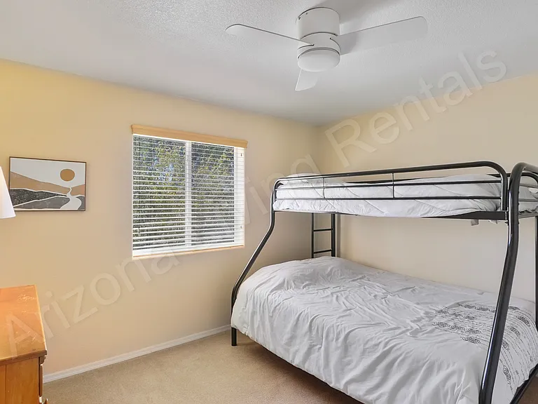 2665 Daytona Ave — Photo 15