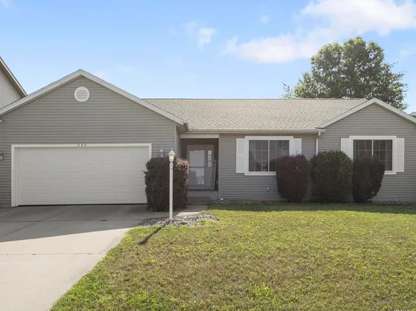 504 Eagle Pass Dr, Osceola, IN 46561