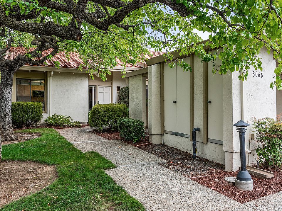 1st image of 8066 Winery Ct