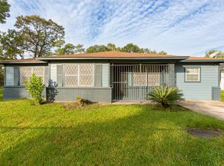 10513 Caxton St, Houston, TX 77016