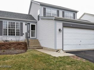 990 Franklin Ave, South Elgin, IL 60177