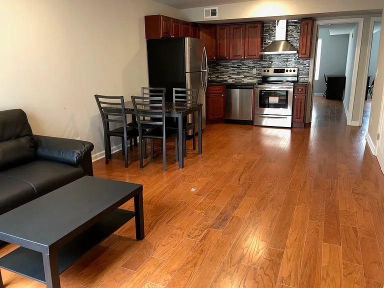 620 S 42nd St #2 — Photo 7