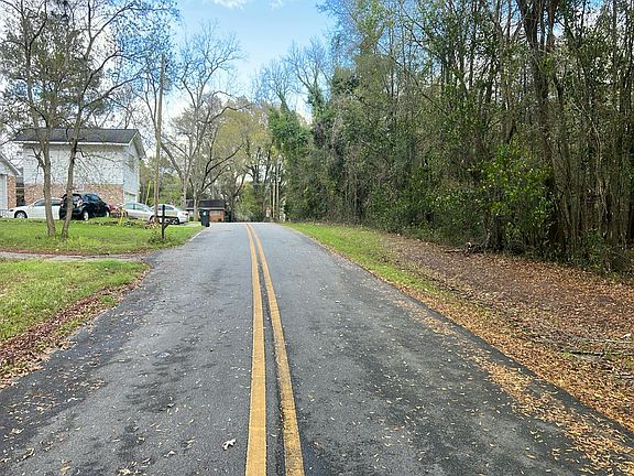 5th image of 1701 Allmon Dr