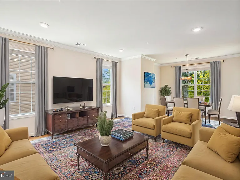 23265 Milltown Knoll Sq #101 — Photo 3