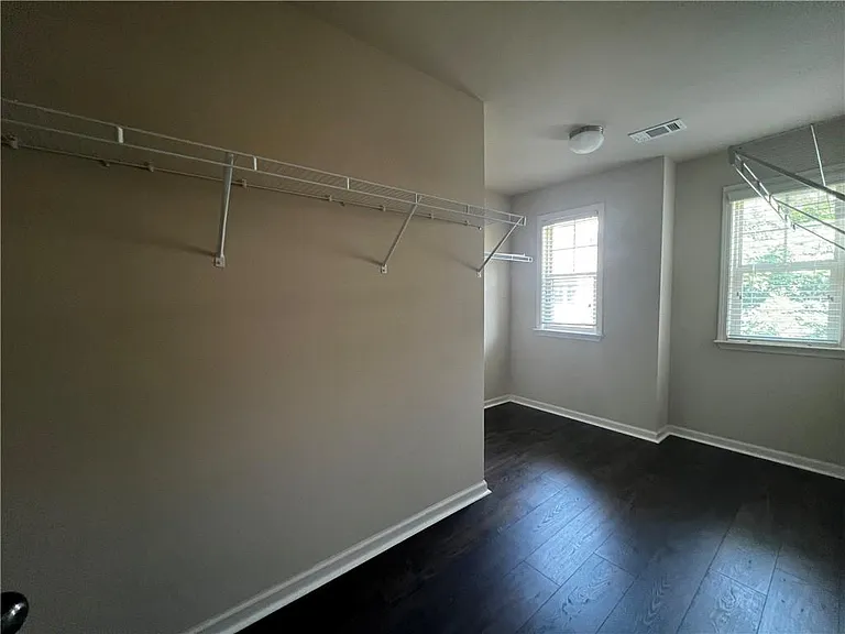 750 Village Field Ct — Photo 16