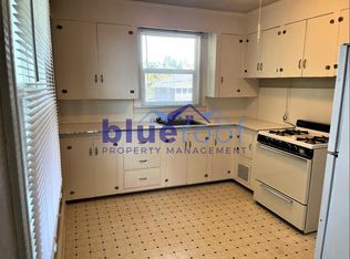2007 SE Salmon St #A & B, Portland, OR 97214