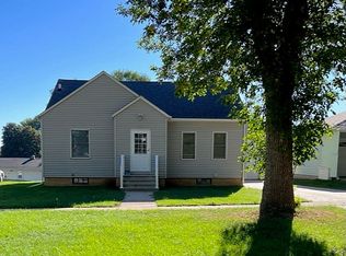 627 Madison St, Remsen, IA 51050