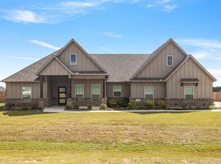 111 Moreland St, Paradise, TX 76073