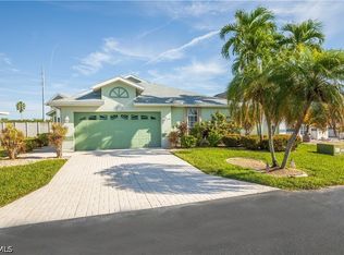 3762 Sabal Springs Blvd, North Fort Myers, FL 33917