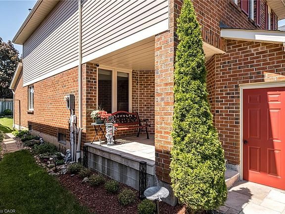 4th image of 3357 Wilmar Cres