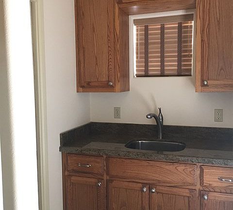 5th image of 4001 Lark Dr