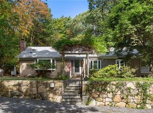 38 Crooked Trail Rd, Norwalk, CT 06853