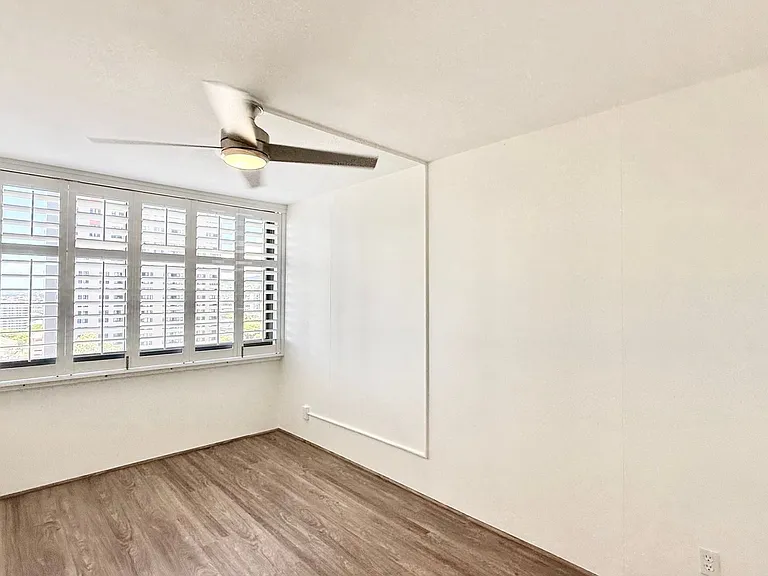 1255 Nuuanu Ave #E1614 — Photo 12