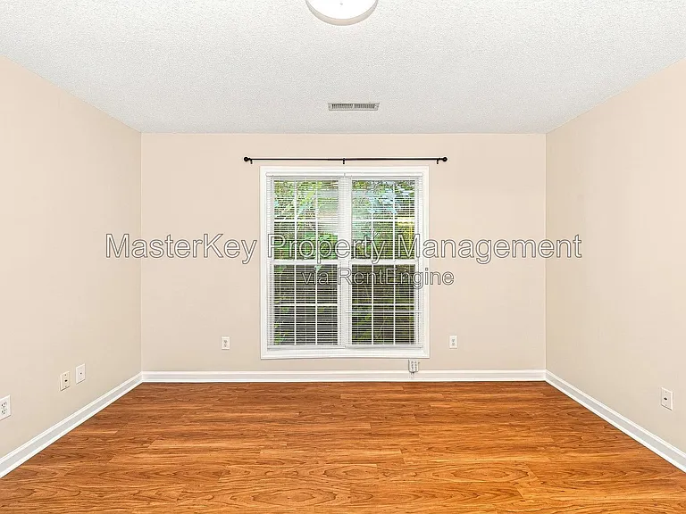 6307 Forest Ridge Dr — Photo 21