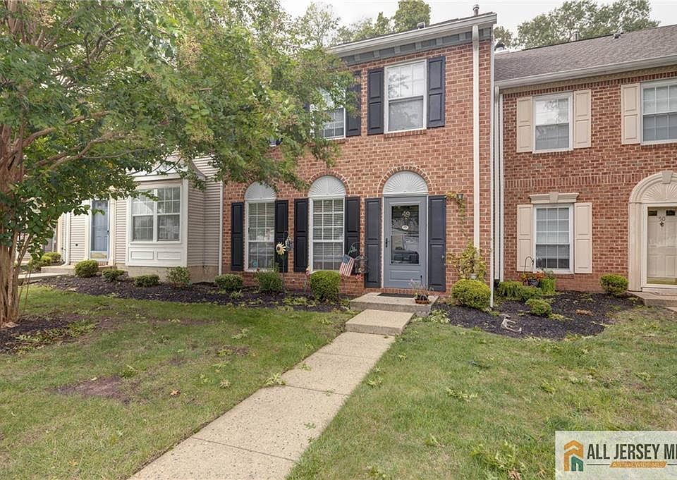 1st image of 49 Albury Way