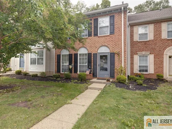 49 Albury Way, North Brunswick, NJ 08902