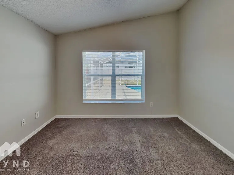 8655 Wellington Loop — Photo 11