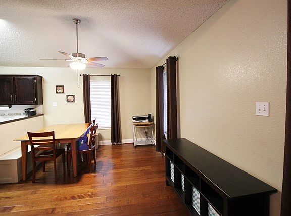 4th image of 2409 Southridge Dr