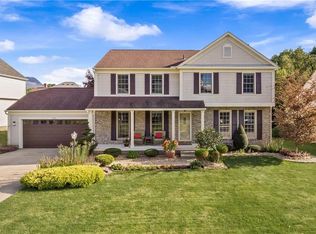 3576 Stratavon Dr NW, North Canton, OH 44720