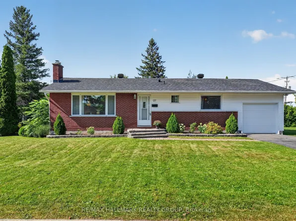 157 Lacroix Ave, Ottawa, ON K1E 1K2