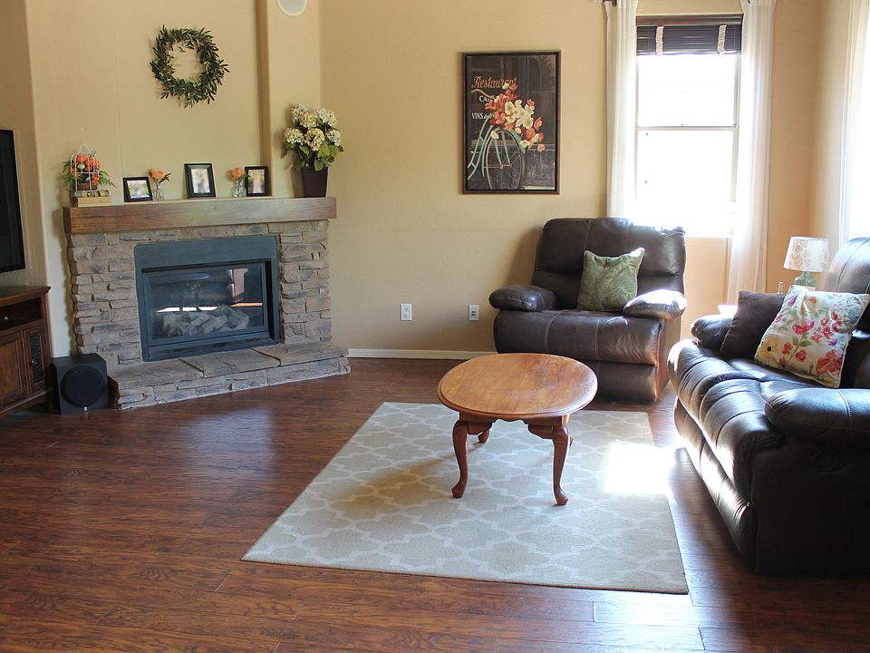 1st image of 17955 W Sunnyslope Ln