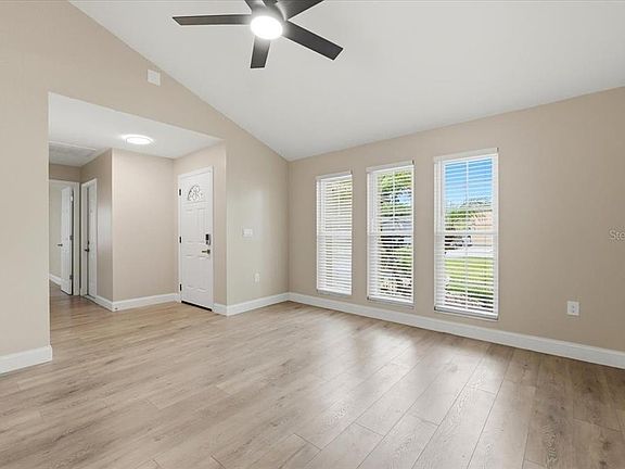 5th image of 1422 PERIWINKLE COURT