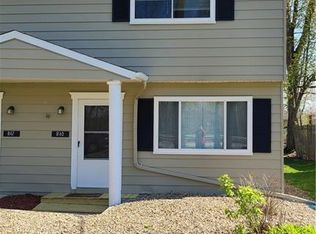 810 Grayton Rd, Berea, OH 44017