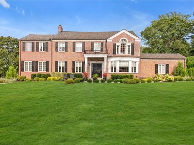 170 Sussex Drive, Manhasset, NY, 11030