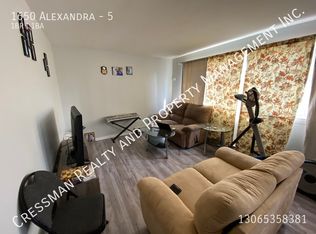 1650 Alexandra St #5, Regina, SK S4T 4P1