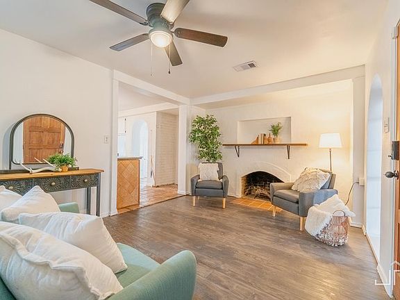 2nd image of 2521 Forest Park Ave