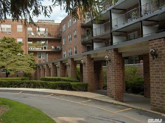 2nd image of 34 Pearsall Ave