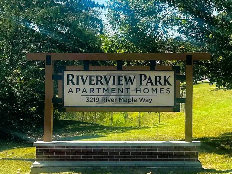 Riverview Park — Photo 8