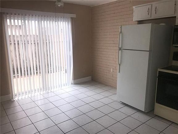 3rd image of 704 Vouray Dr APT B